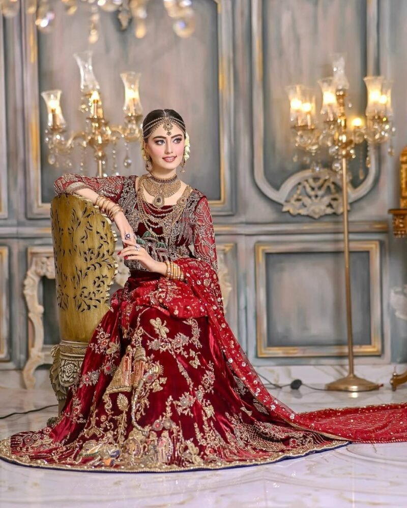 Luxury Bridal Red Velvet Lehenga - Image 2